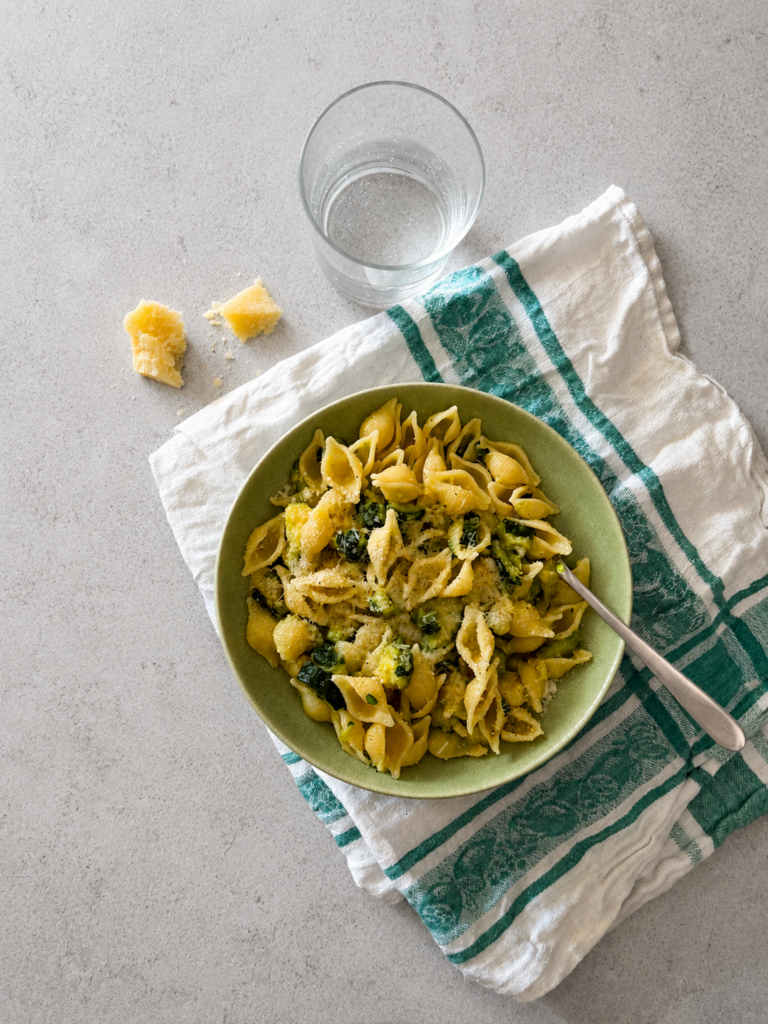Conchigliepastaa ja kesäkurpitsaa